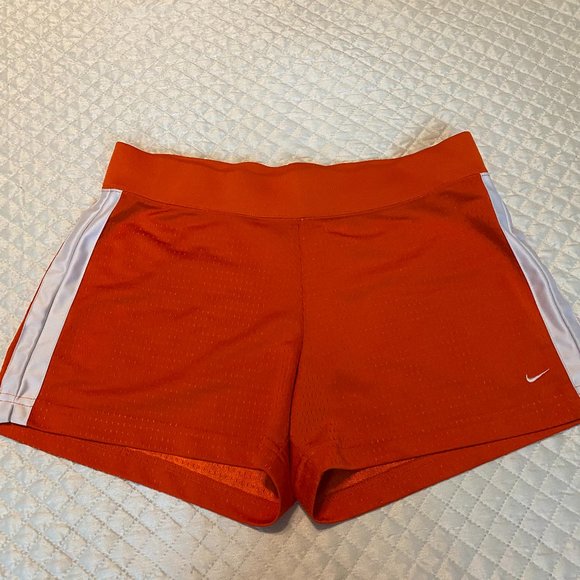 Women's Nike Basket ball Shorts - Picture 1 of 4